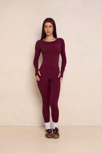 Astoria Airvíve Boat Neck Long Sleeve - Burgundy