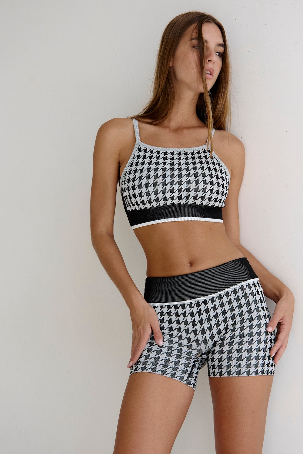 Astoria Seamless Knit Sports Bra - Black/Grey Houndstooth