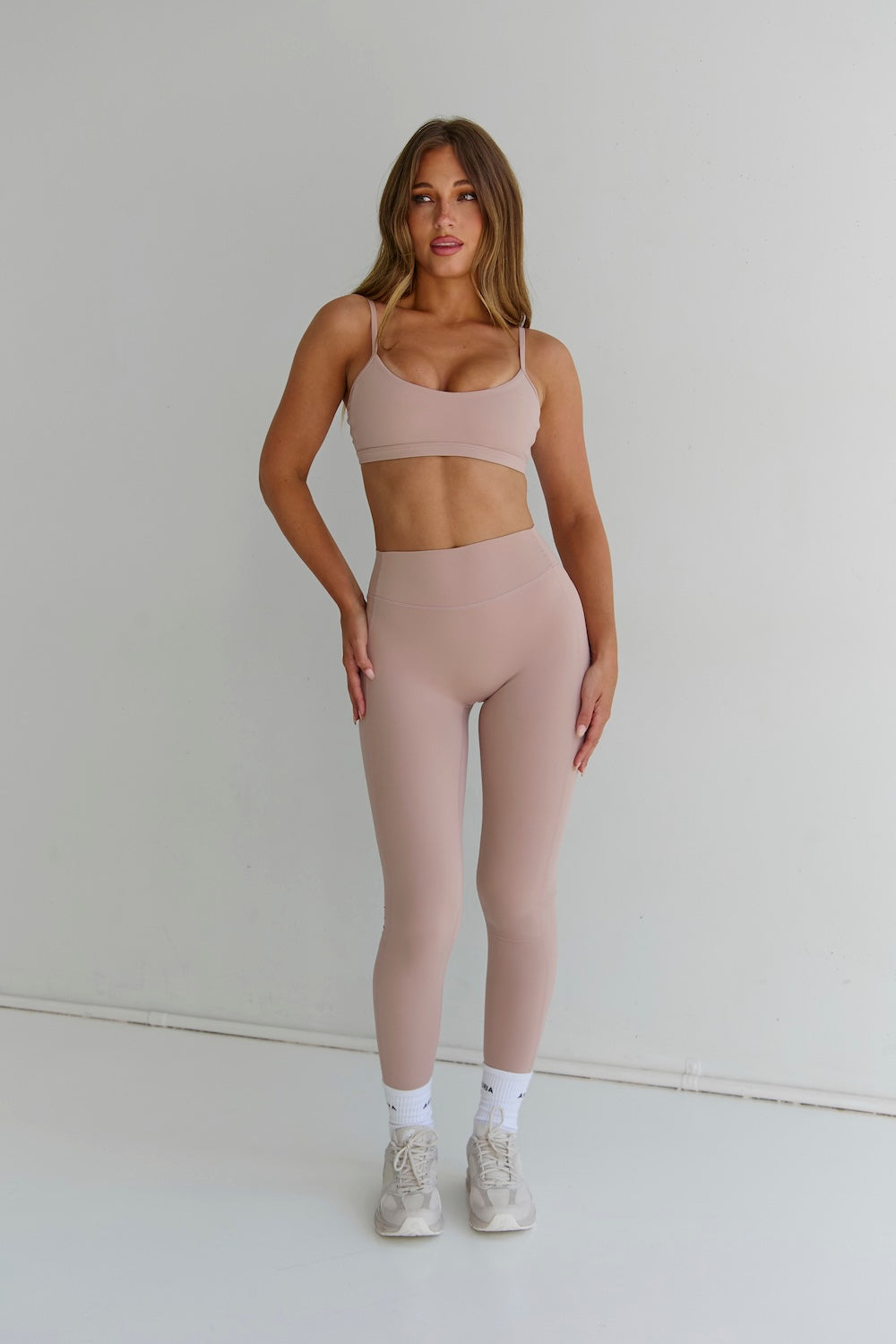 Astoria LUXE BALANCE Form Legging - Fawn