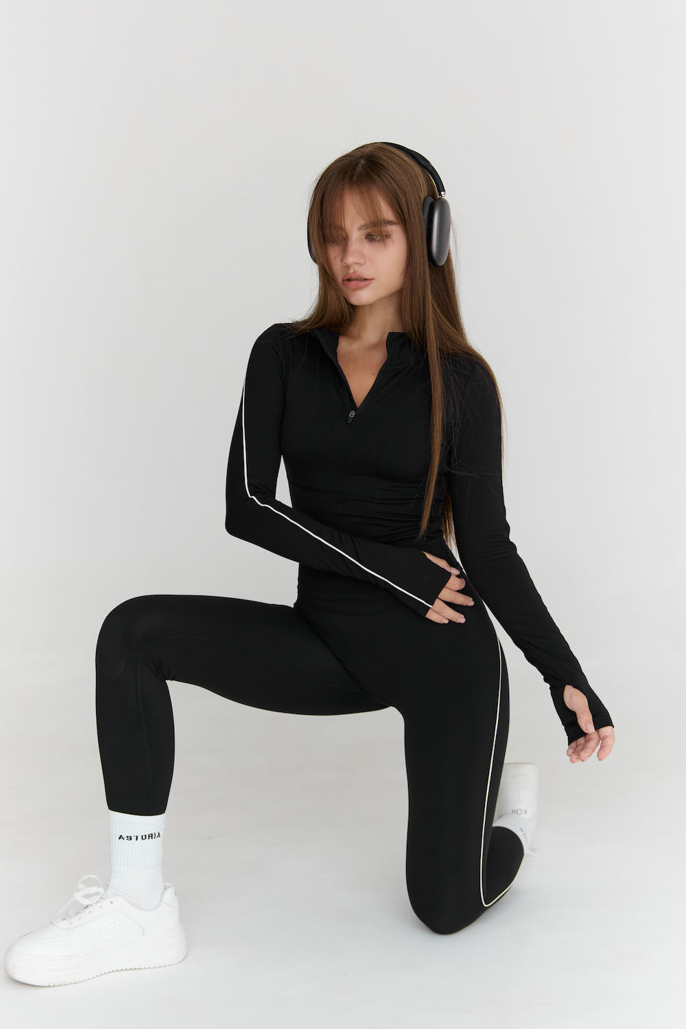 Astoria Airvíve Half Zip Jacket - Black/Cream