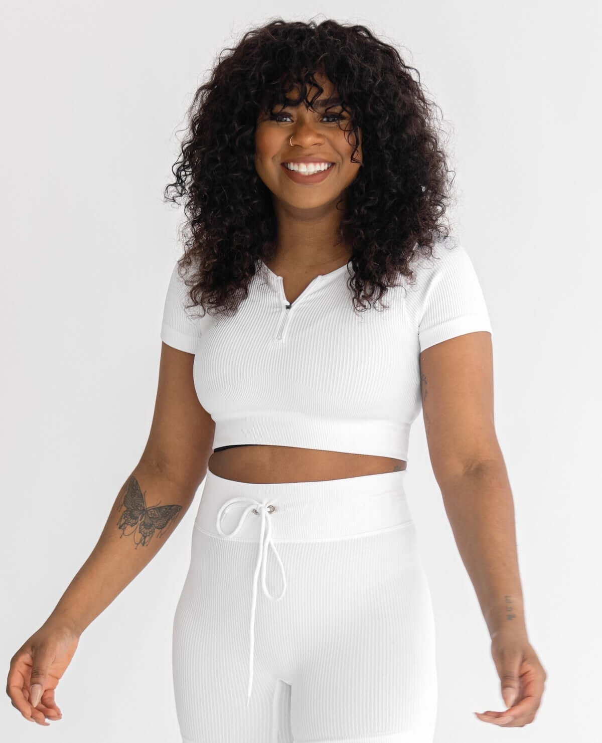 Astoria Seamless Ribbed Series Zip Quarter-Sleeve Crop - White