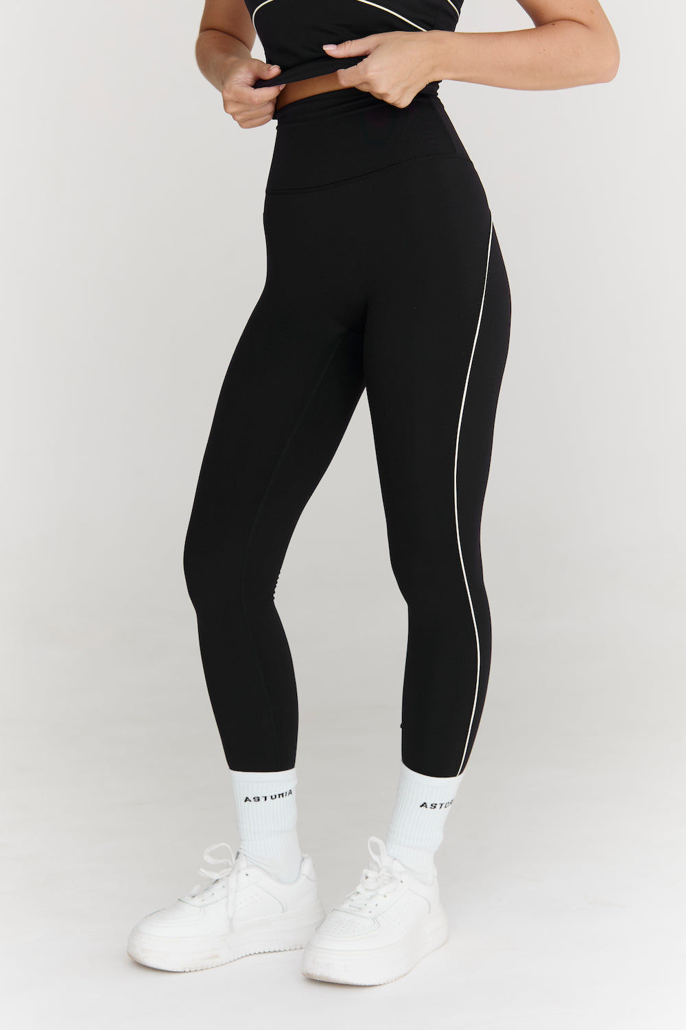 Astoria Airvíve Full Length Legging - Black/Cream